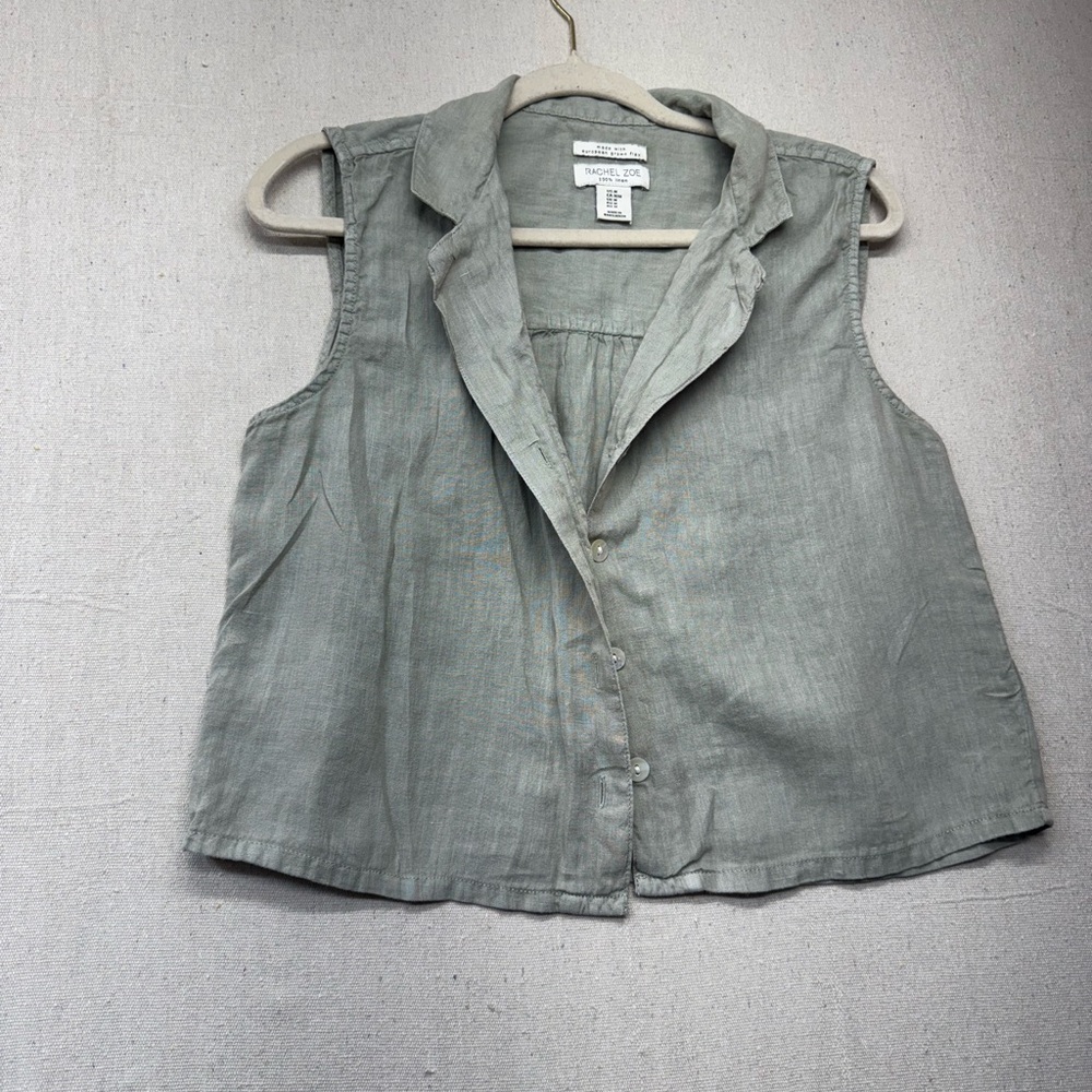 Rachel Zoe Light Gray Sleeveless Button Down Shirt